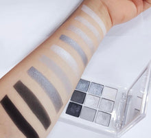 Load image into Gallery viewer, Smokey Eye Palette
